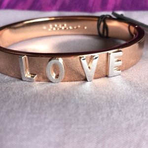 ❤️🩷❤️Rose Gold Colored LOVE Bangle!